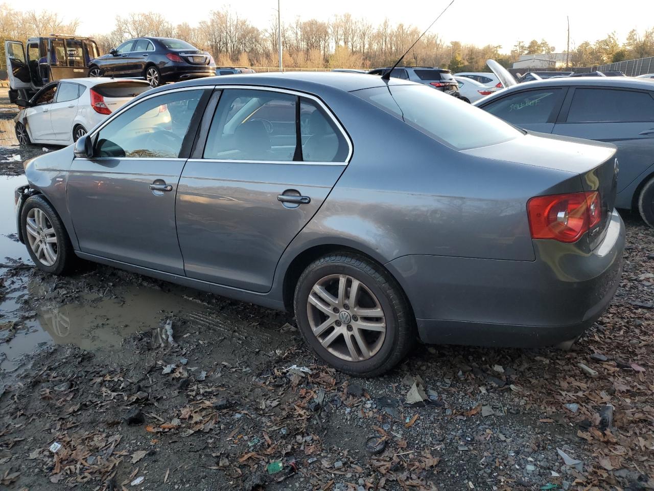 Image 2 of 2007 VOLKSWAGEN JETTA WOLFSBURG 2007 with VIN 3VWEF71K27M179448