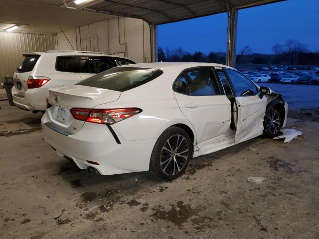 Obraz 3 z 2018 TOYOTA CAMRY L 2018 z VIN 4T1B11HK1JU093621