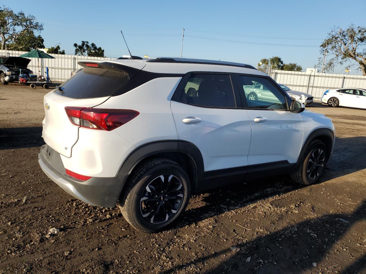 Image 3 of 2023 CHEVROLET TRAILBLAZER LT 2023 with VIN KL79MPS29PB033545