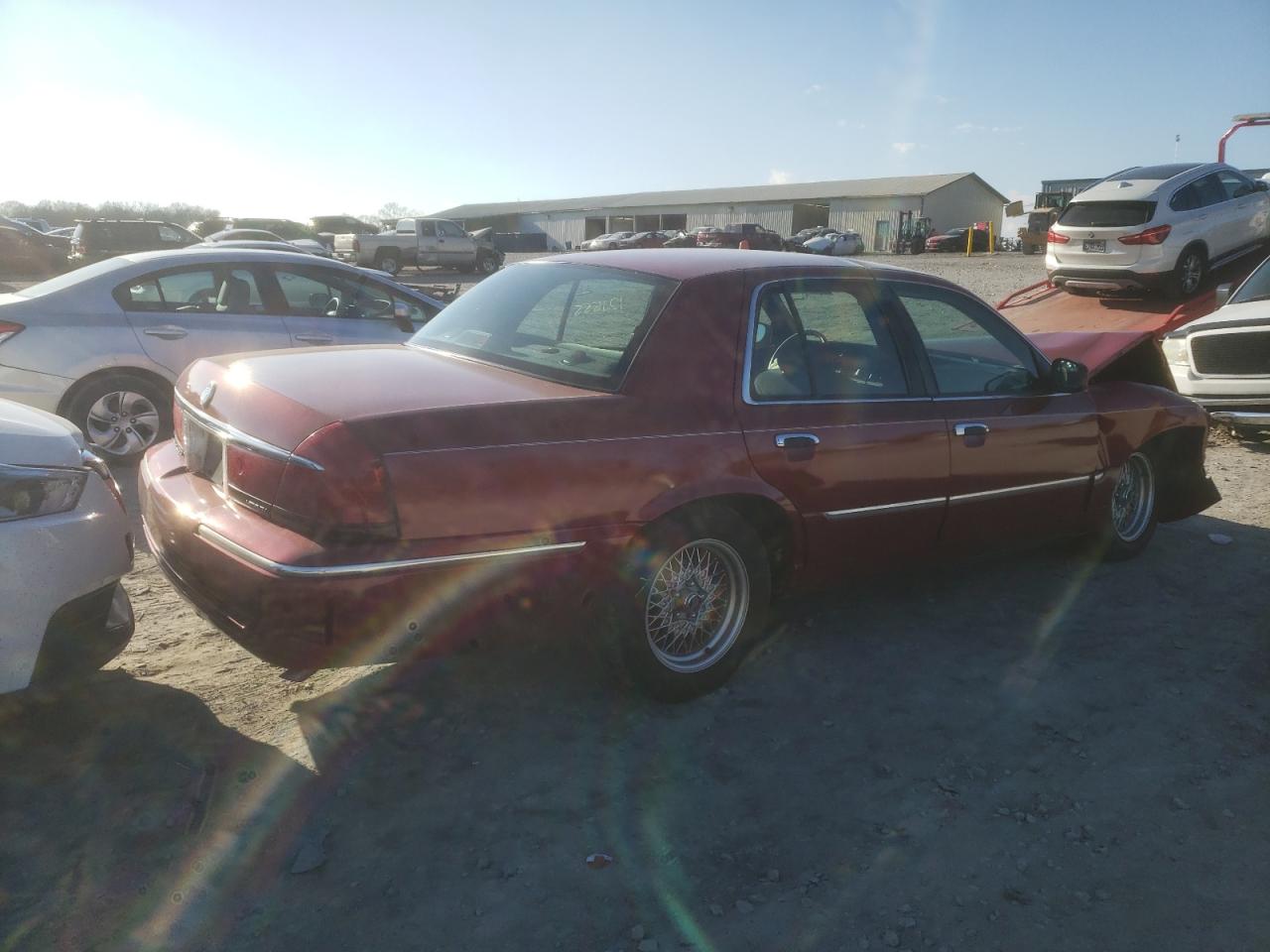 Image 3 of 2000 MERCURY GRAND MARQUIS LS 2000 with VIN 2MEFM75W2YX670133