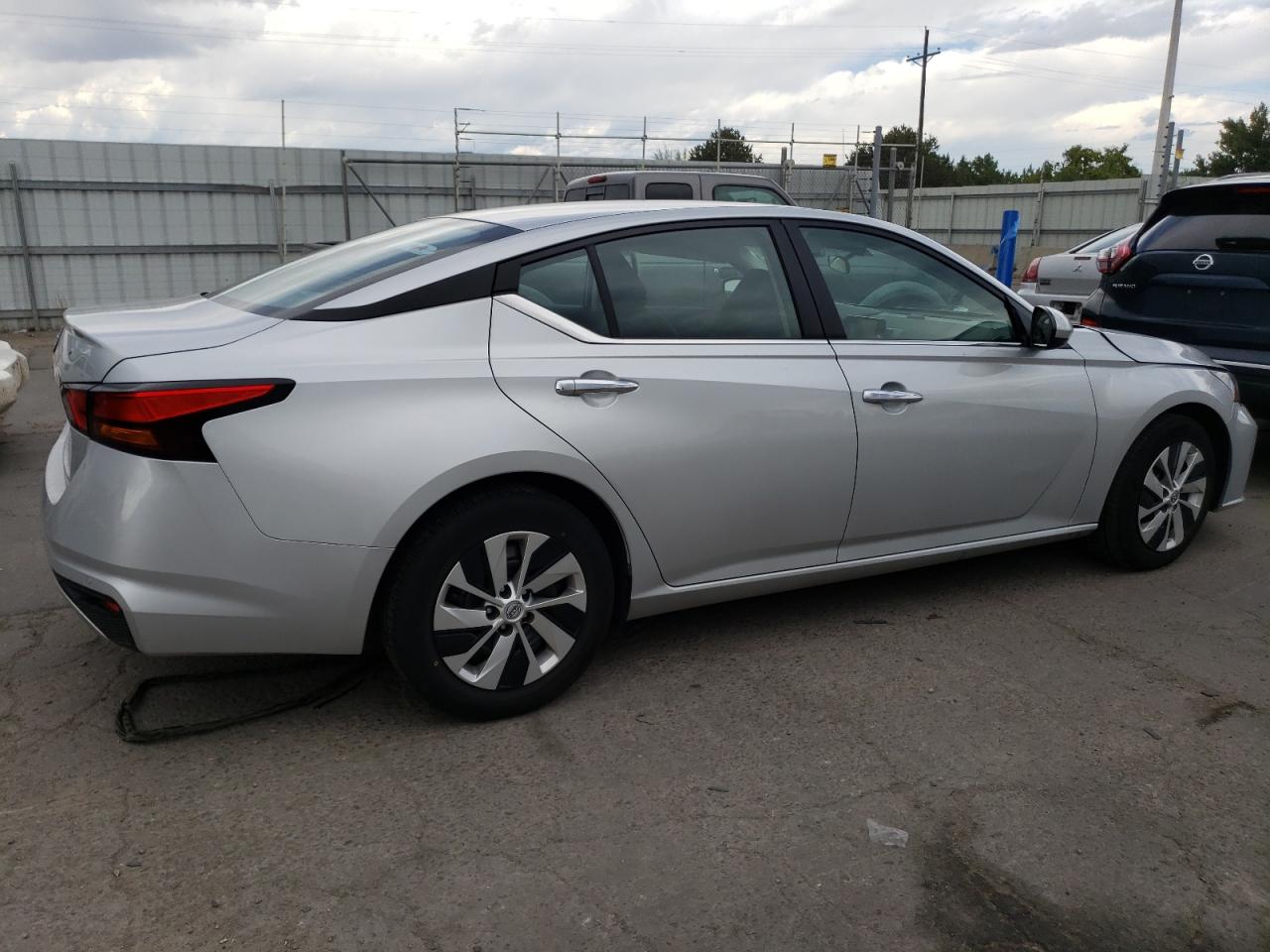Image 3 of 2023 NISSAN ALTIMA S 2023 with VIN 1N4BL4BVXPN370262