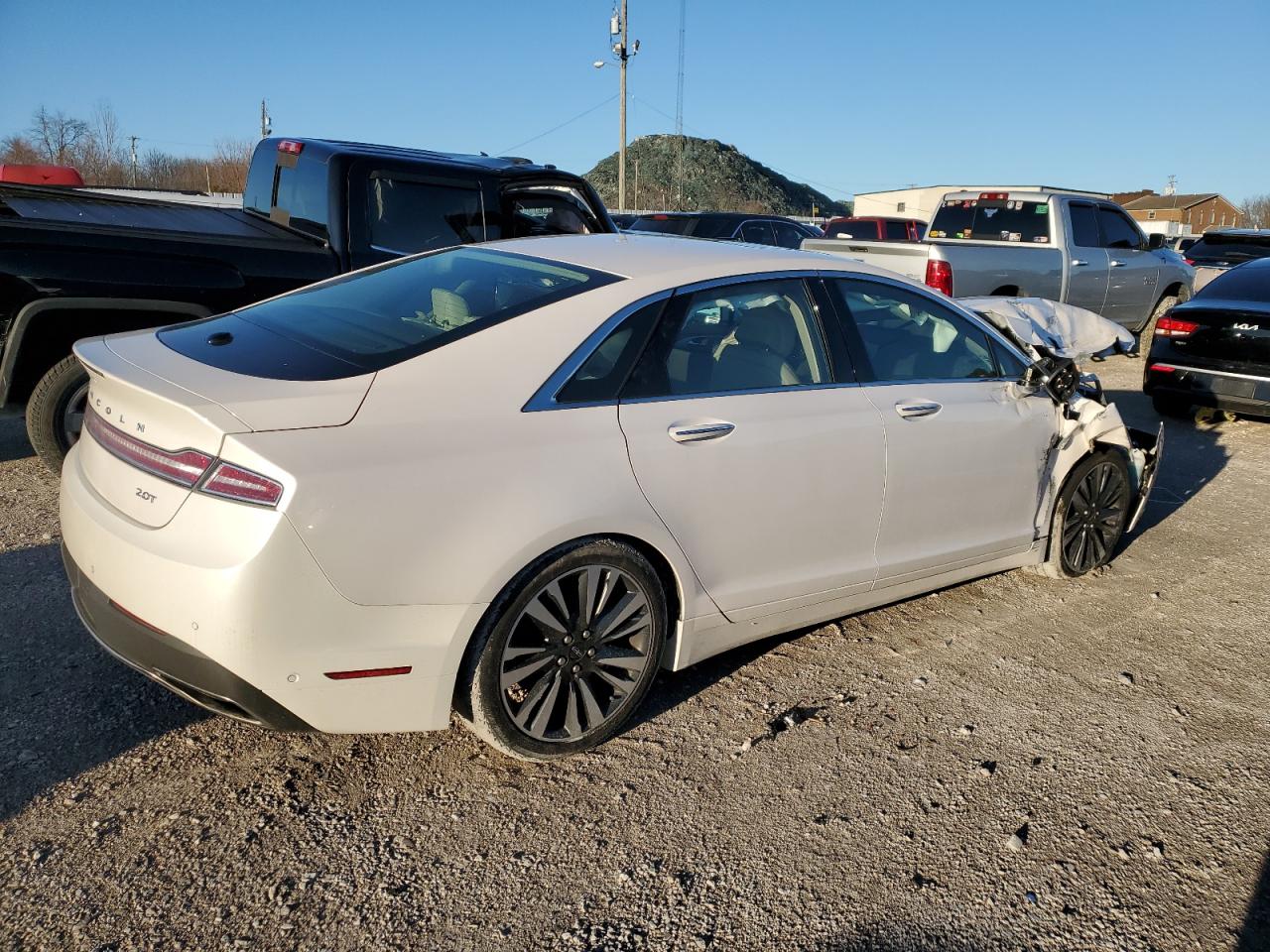 Image 3 of 2019 LINCOLN MKZ RESERVE II 2019 with VIN 3LN6L5E91KR628489