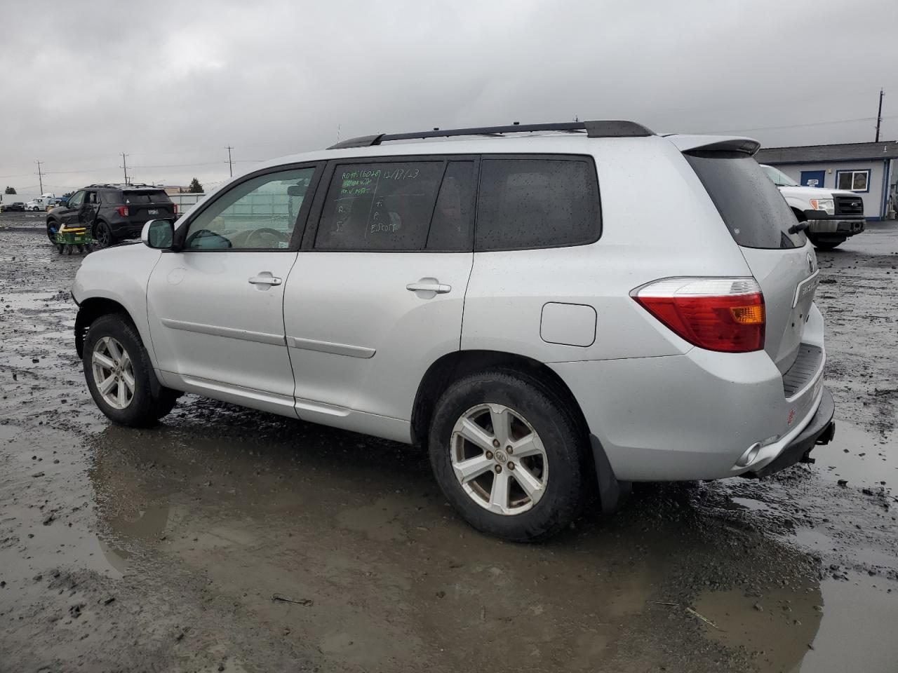 Obraz 2 z 2010 TOYOTA HIGHLANDER  2010 z VIN 5TDBK3EH7AS025270