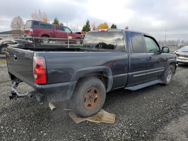 Image 3 of 2004 CHEVROLET SILVERADO C1500 2004 with VIN 2GCEC19TX41152782