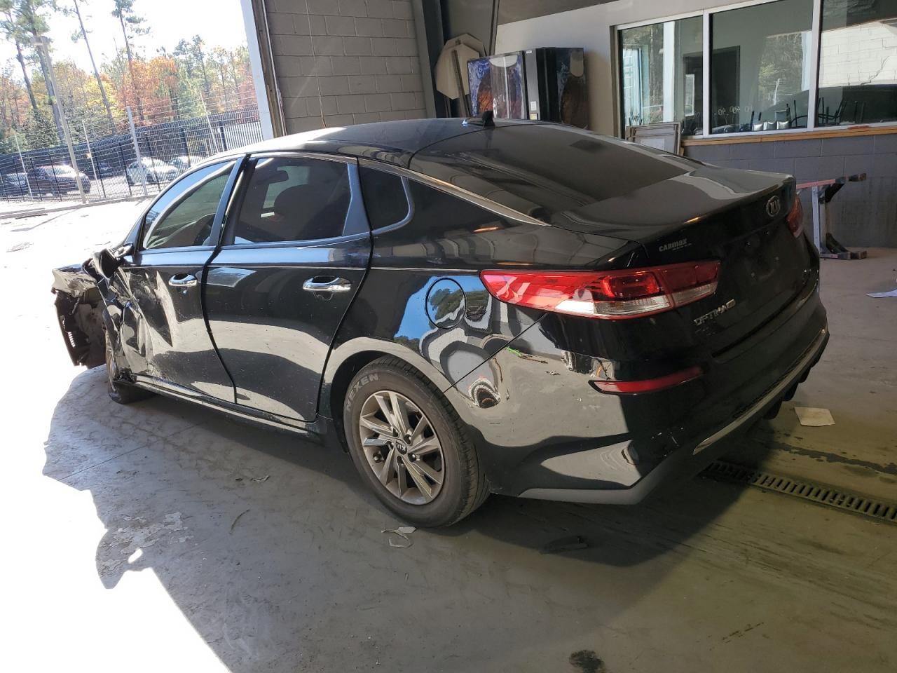 Obraz 2 z 2019 KIA OPTIMA LX 2019 z VIN 5XXGT4L33KG338707