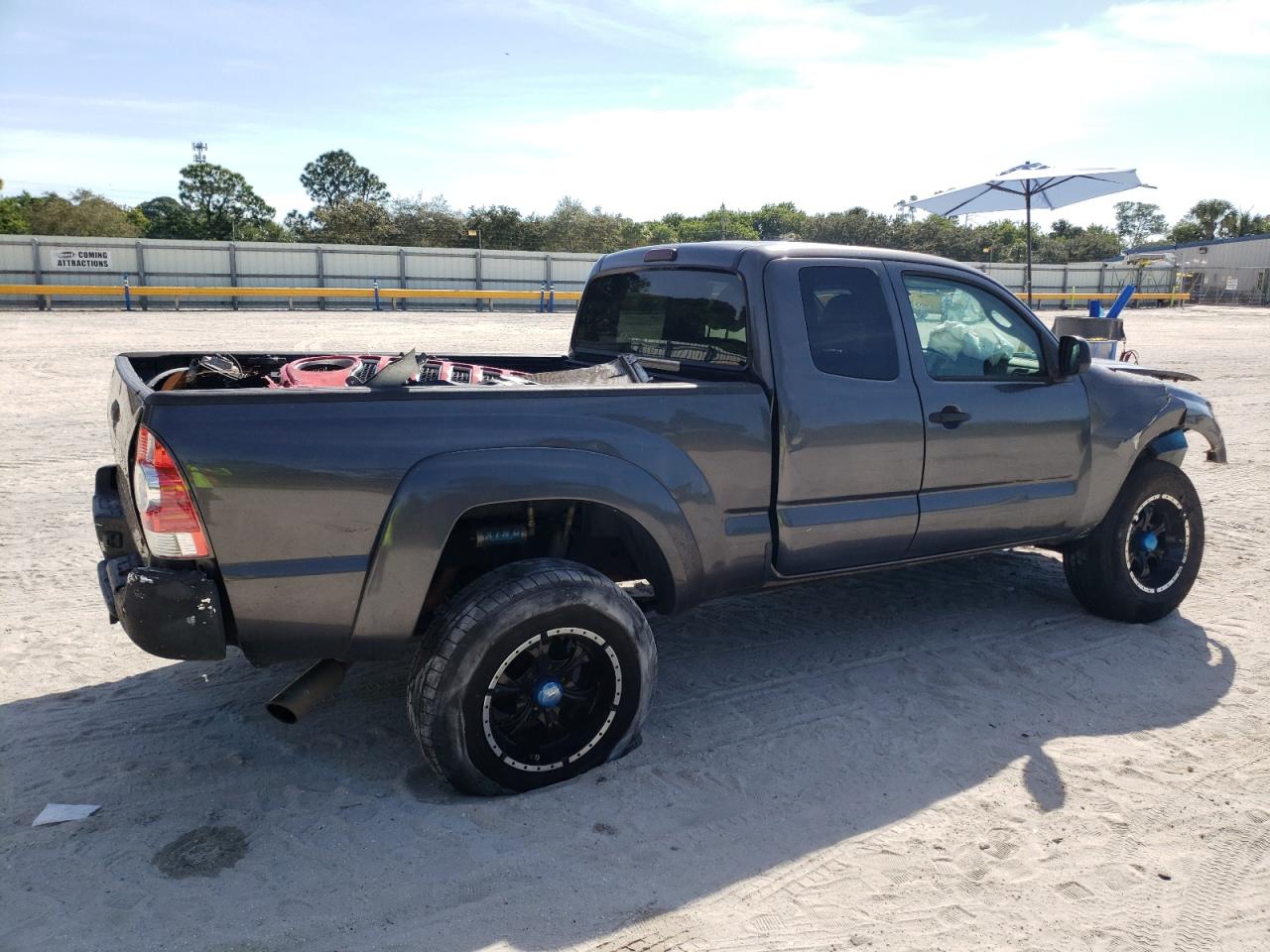 Image 3 of 2011 TOYOTA TACOMA PRERUNNER ACCESS CAB 2011 with VIN 5TFTU4GN3BX001454