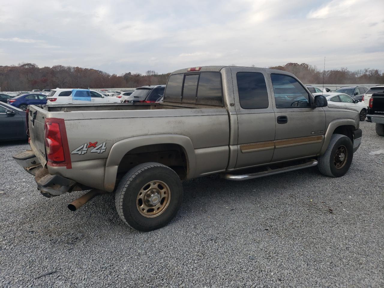 Изображение 3 2003 CHEVROLET SILVERADO K2500 HEAVY DUTY 2003 с VIN 1GCHK29U33E180841