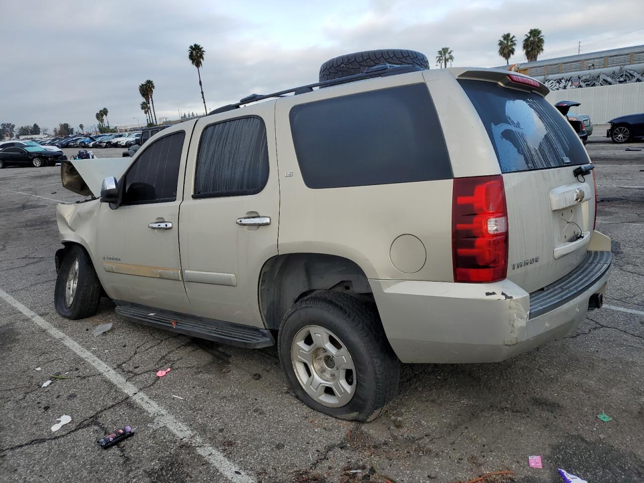 Image 2 of 2008 CHEVROLET TAHOE C1500 2008 with VIN 1GNFC13C68R195159