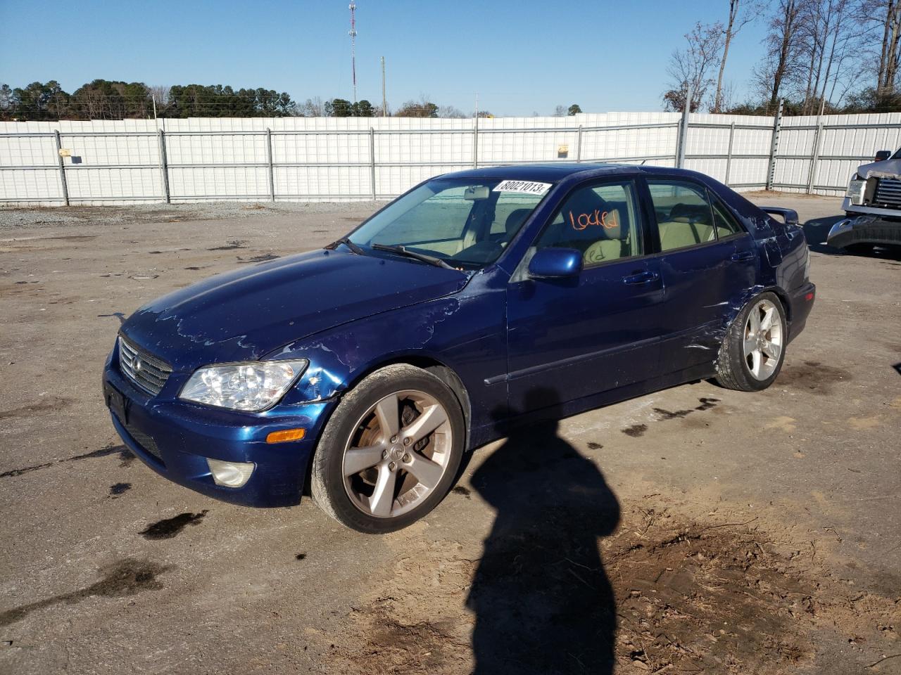 Image 1 of 2001 LEXUS IS 300 2001 with VIN JTHBD182410009289