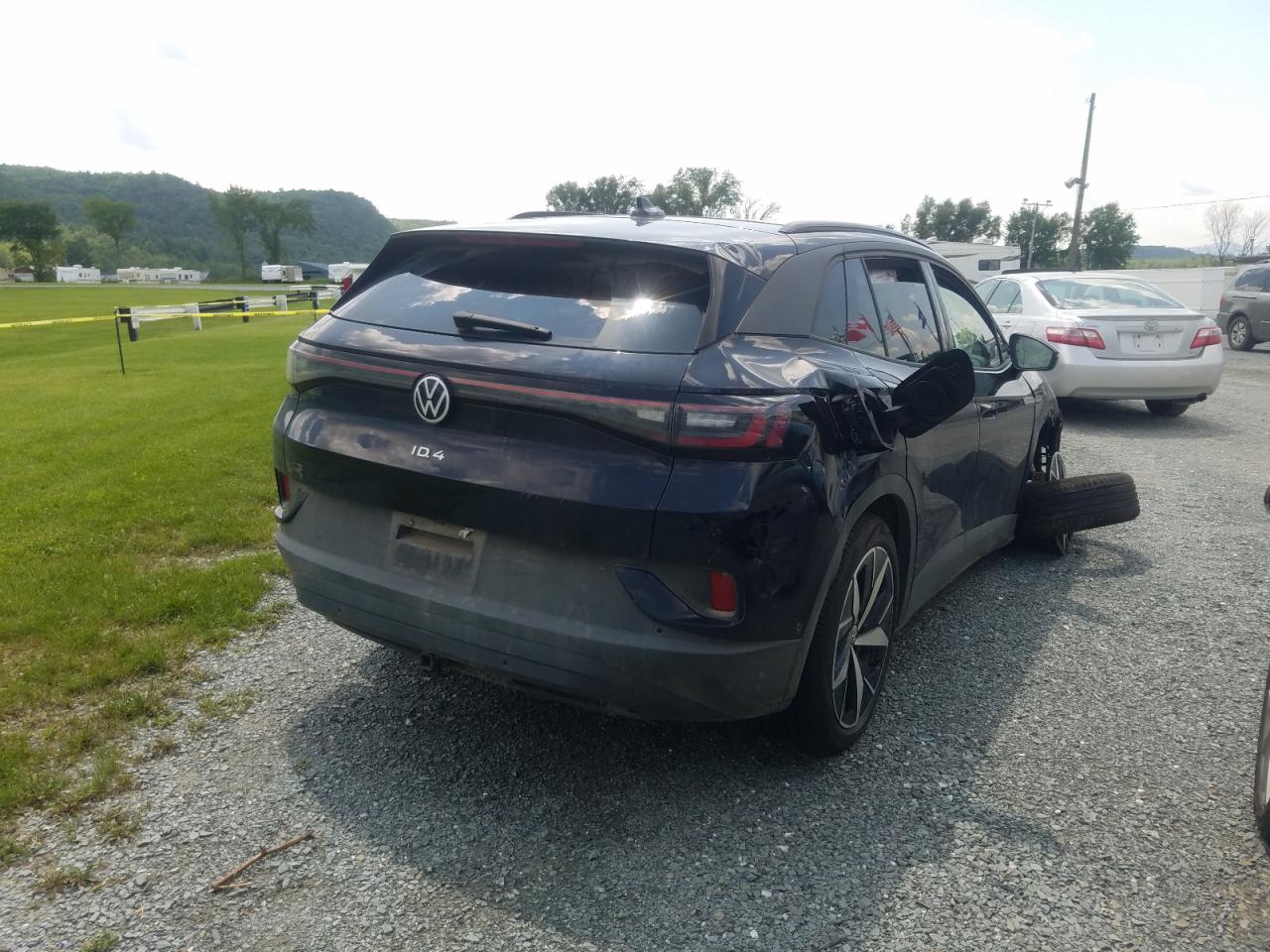 Image 3 of 2023 VOLKSWAGEN ID.4 PRO S 2023 with VIN 1V2GNPE81PC003875