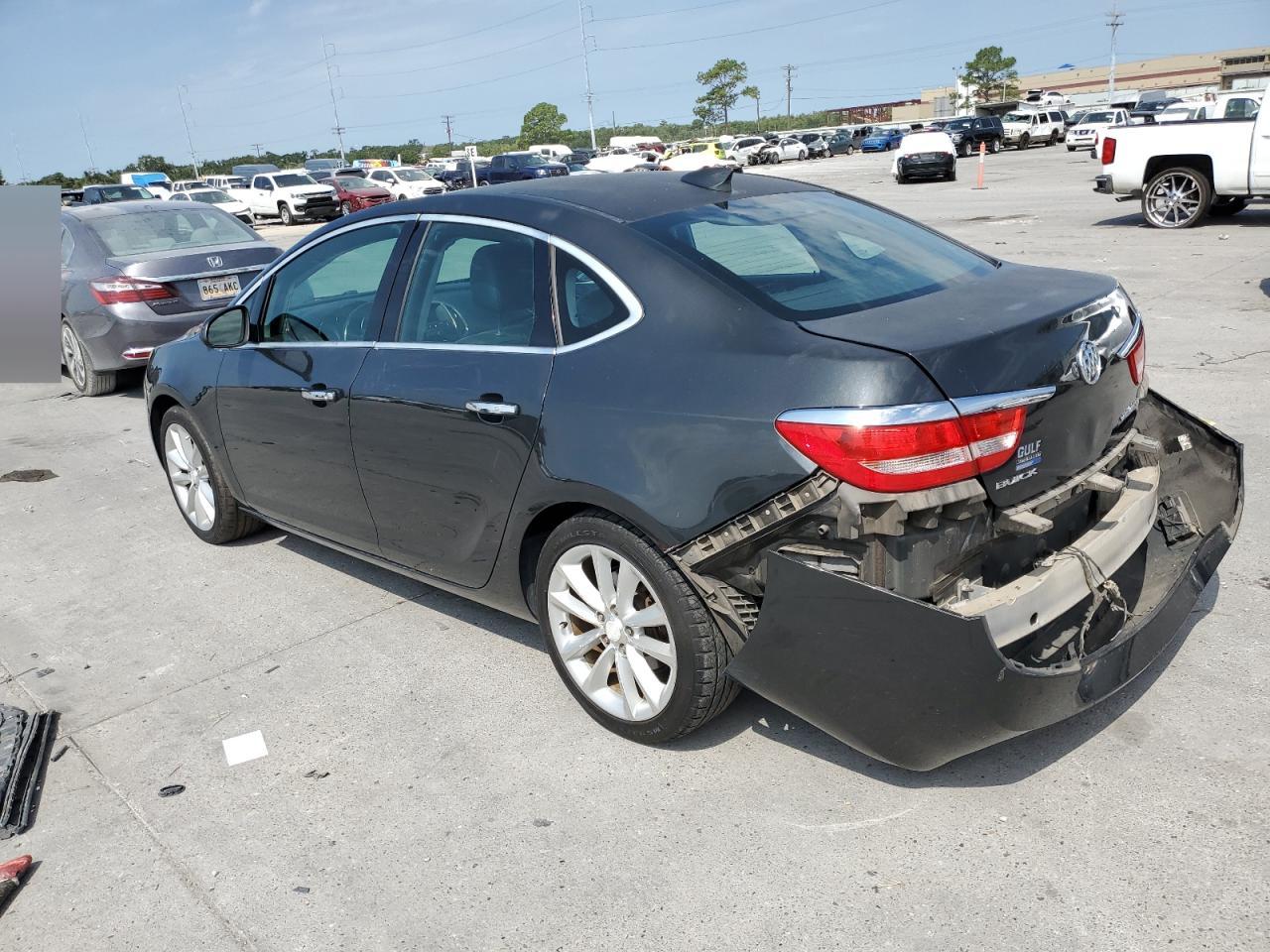 Изображение 2 2015 BUICK VERANO  2015 с VIN 1G4PS5SK2F4177120