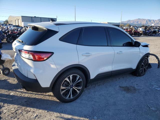 Image 3 of 2021 FORD ESCAPE SE 2021 with VIN 1FMCU0G68MUA09356