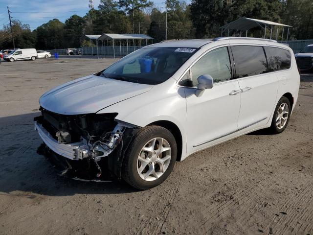 Изображение 2017 CHRYSLER PACIFICA TOURING L PLUS 2017