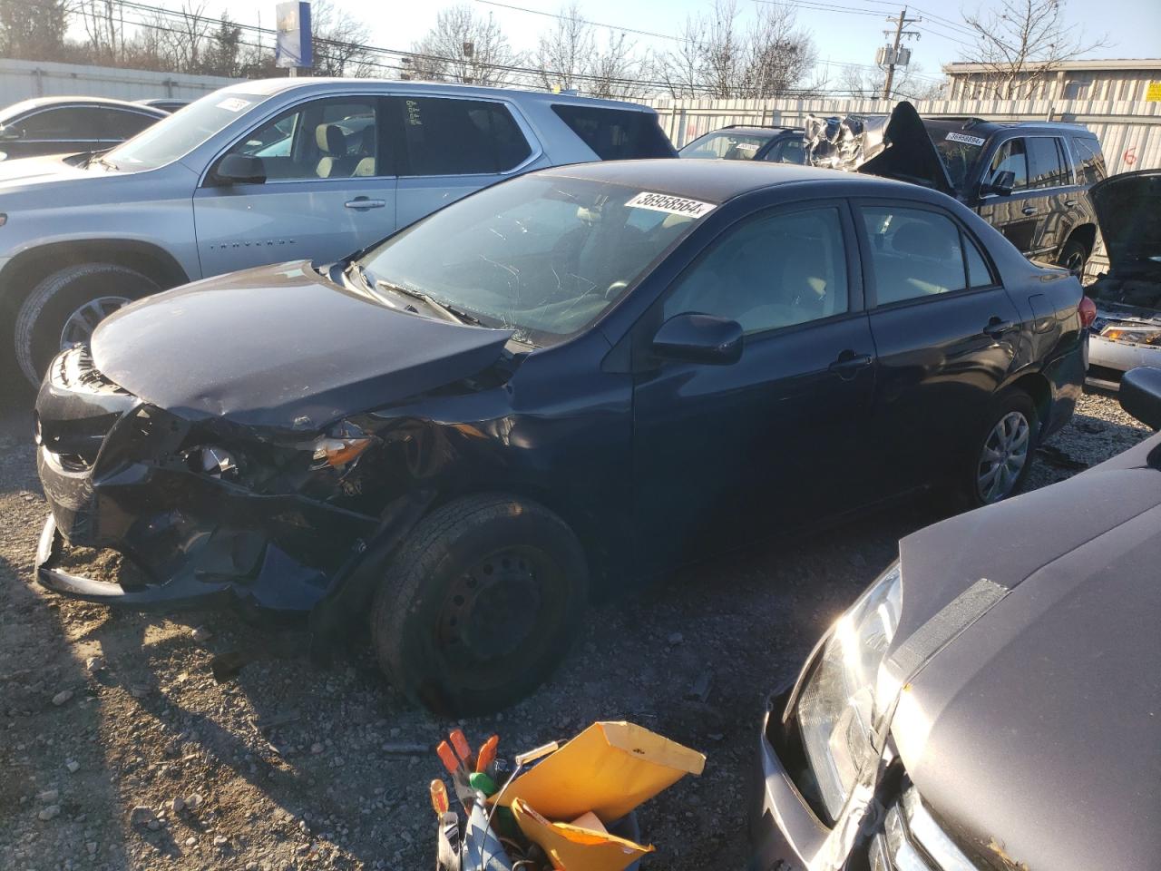 Obraz 1 z 2011 TOYOTA COROLLA BASE 2011 z VIN 2T1BU4EE5BC709122