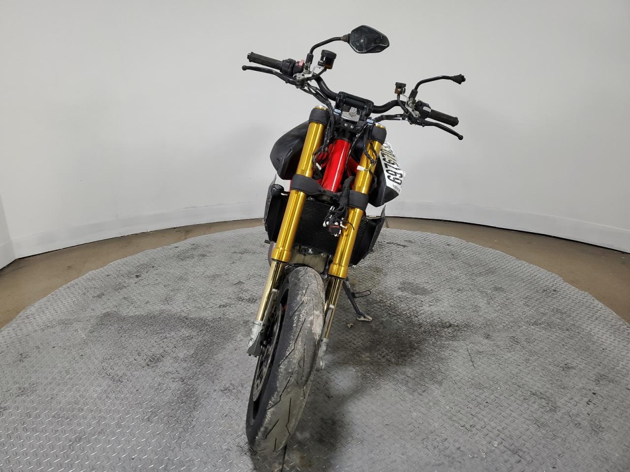 Image 2 of 2023 DUCATI HYPERMOTARD 950 2023 with VIN ZDMBAJDTXPB009159