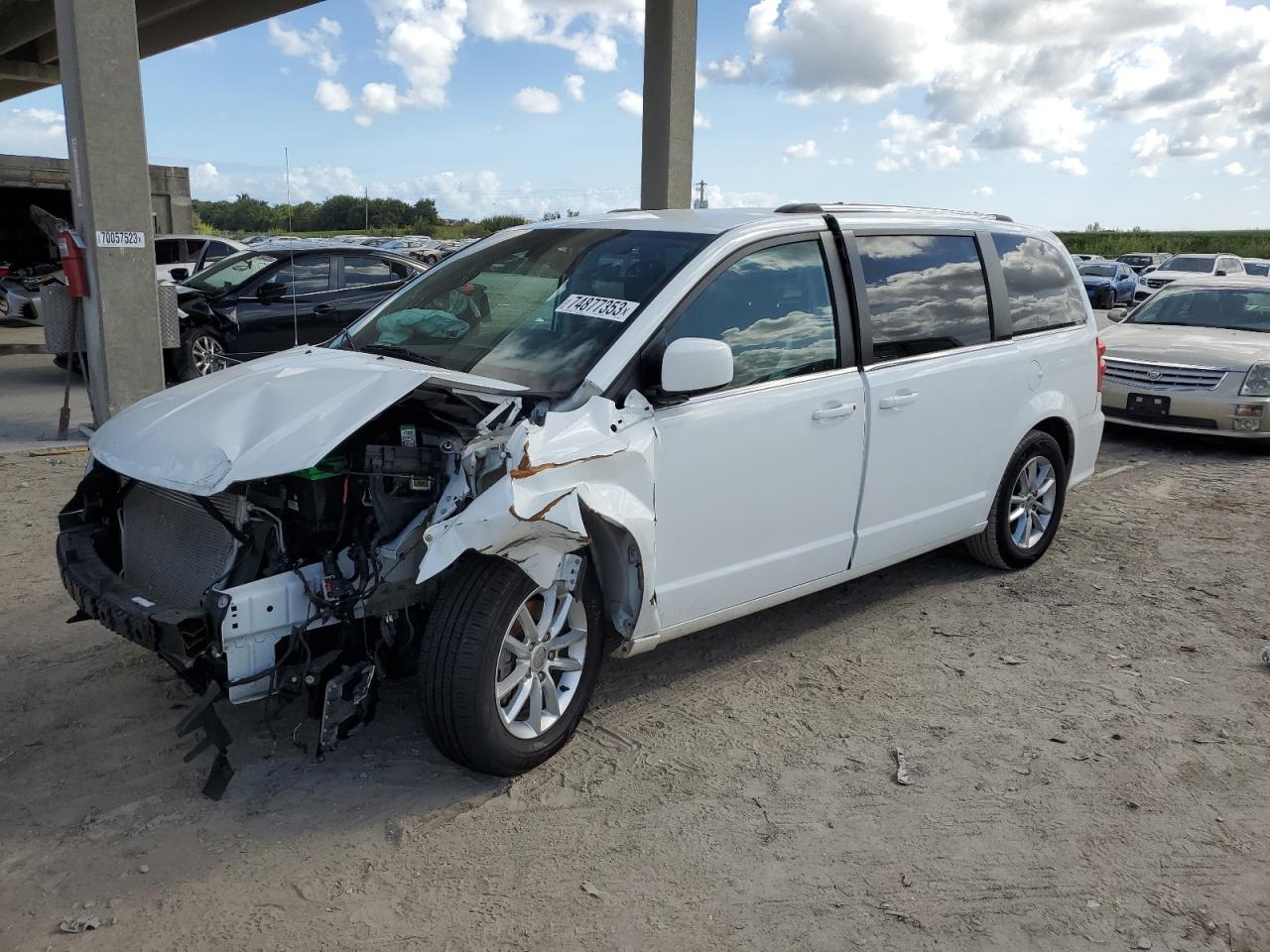 Image 1 of 2020 DODGE GRAND CARAVAN SXT 2020 with VIN 2C4RDGCG8LR259052