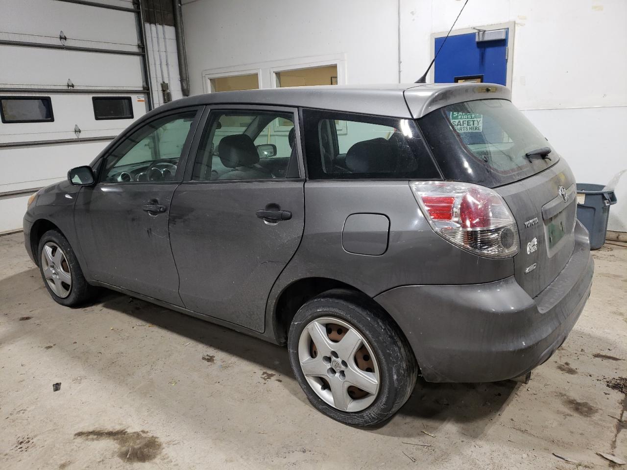 Image 2 of 2006 TOYOTA COROLLA MATRIX BASE 2006 with VIN 2T1LR30E06C561555