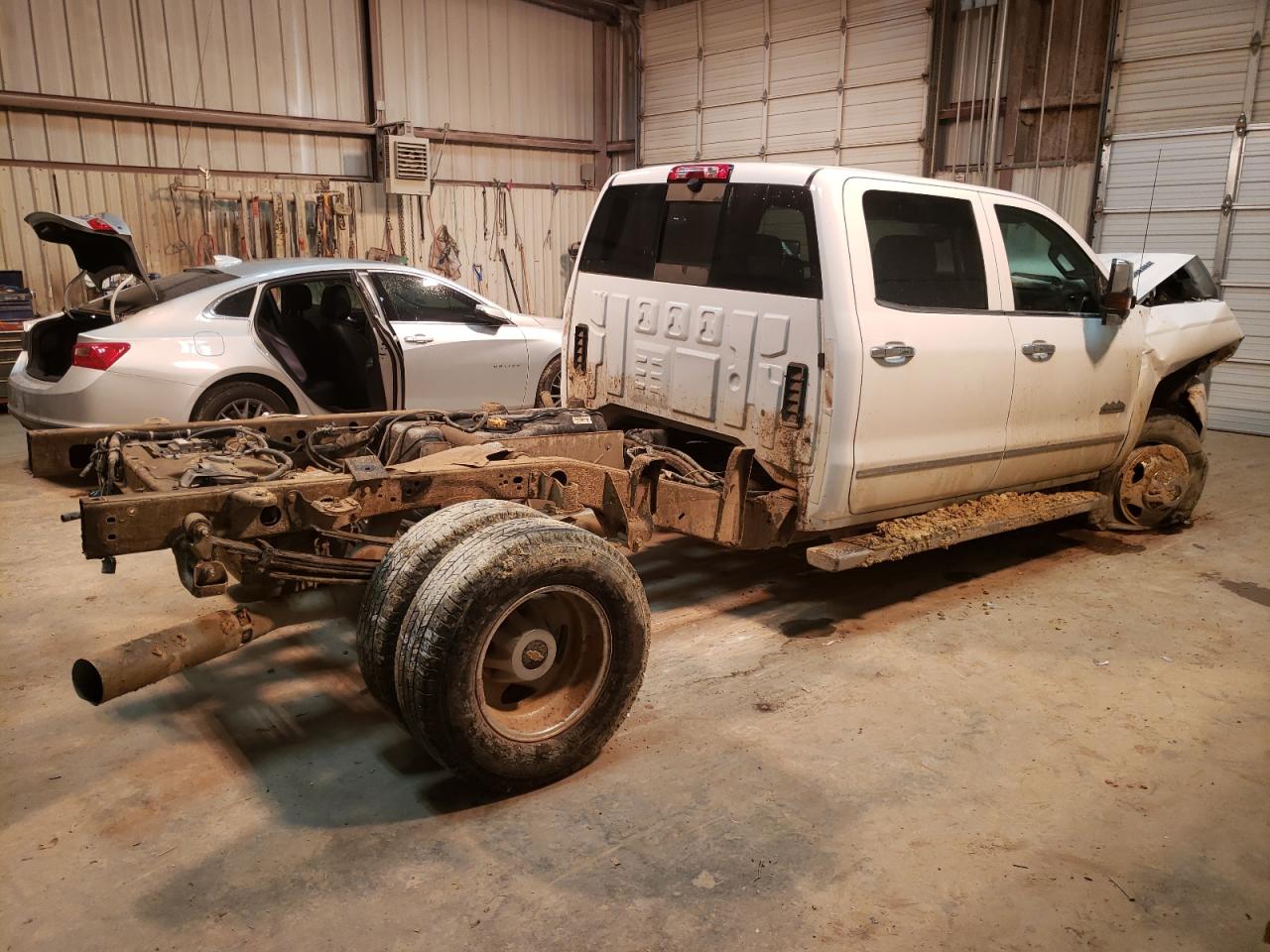 Obraz 3 z 2019 CHEVROLET SILVERADO K3500 HIGH COUNTRY 2019 z VIN 1GC4KYEY8KF139446