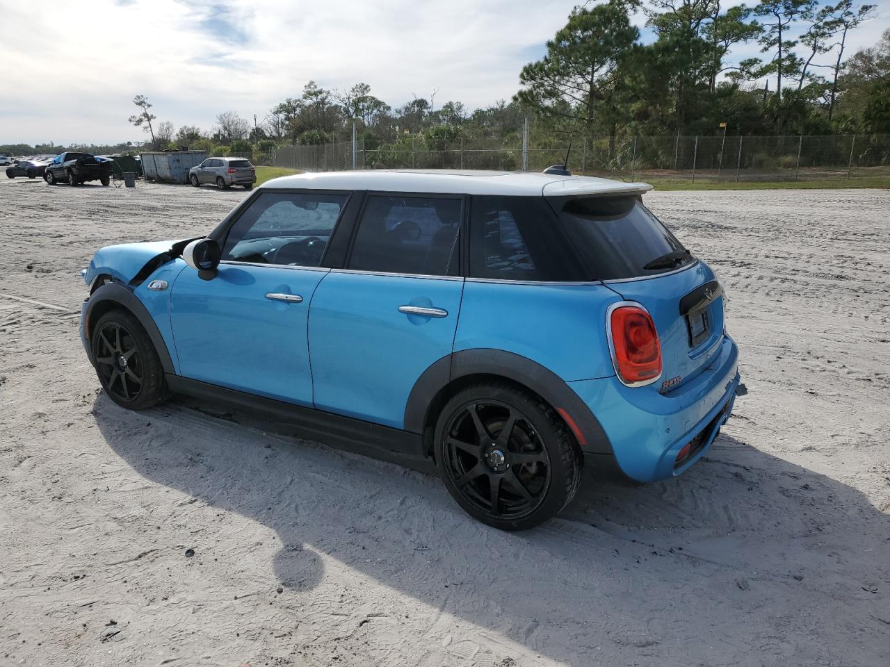 Obraz 2 z 2015 MINI COOPER S 2015 z VIN WMWXU3C57F2B56786