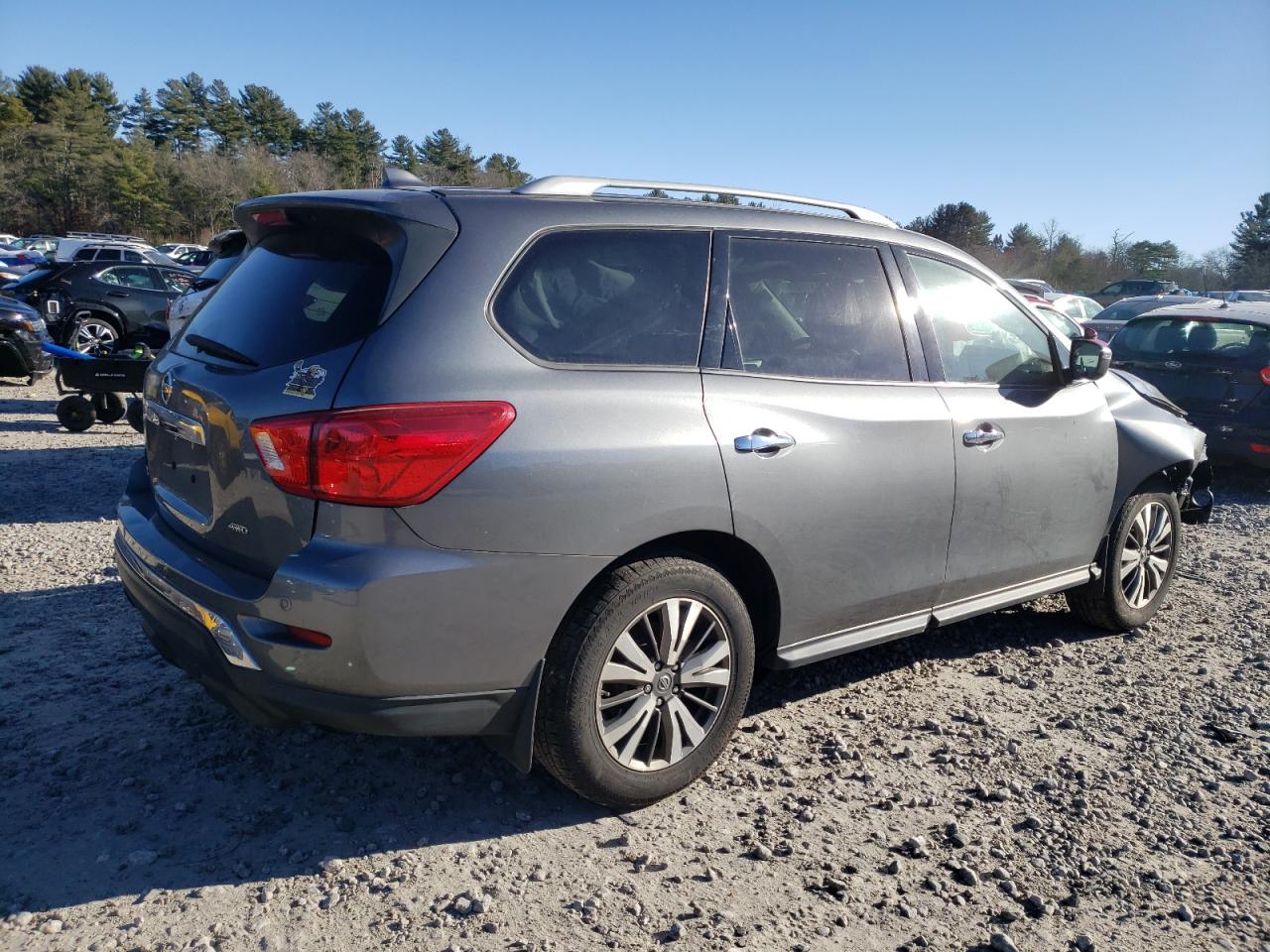 Obraz 3 z 2019 NISSAN PATHFINDER S 2019 z VIN 5N1DR2MM8KC593510