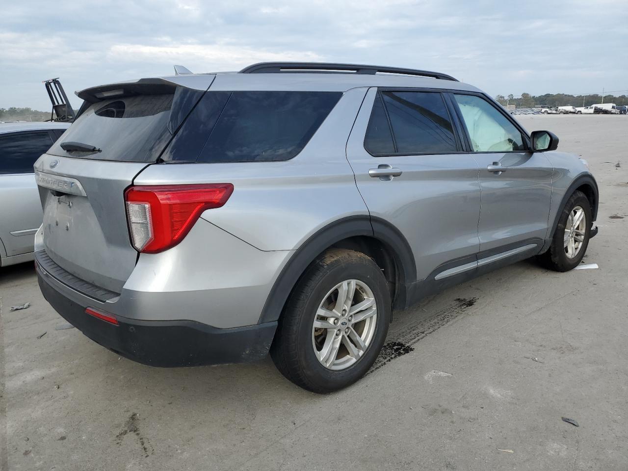 Obraz 3 z 2020 FORD EXPLORER XLT 2020 z VIN 1FMSK7DH5LGD12950