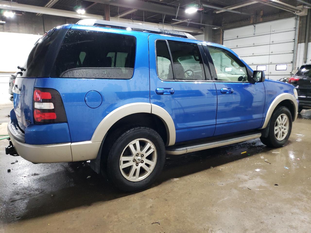 Obraz 3 z 2010 FORD EXPLORER EDDIE BAUER 2010 z VIN 1FMEU7EE6AUA28236