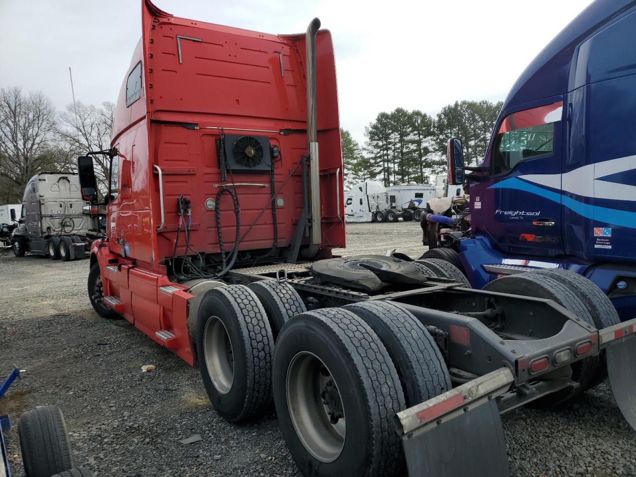 Изображение 3 2017 VOLVO VN VNL 2017 с VIN 4V4NC9EH0HN971633