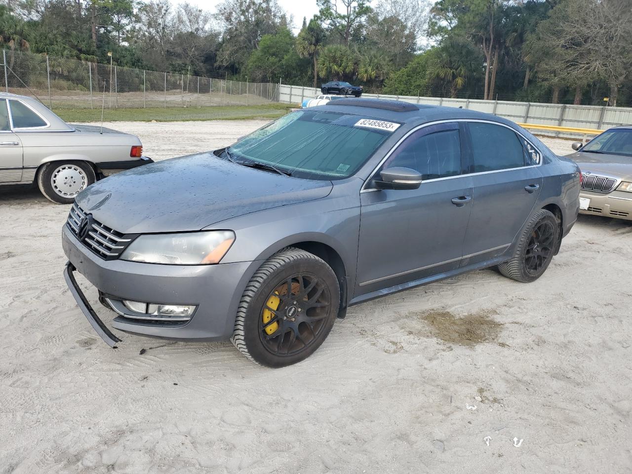 Image 1 of 2015 VOLKSWAGEN PASSAT SEL 2015 with VIN 1VWCV7A34FC071254