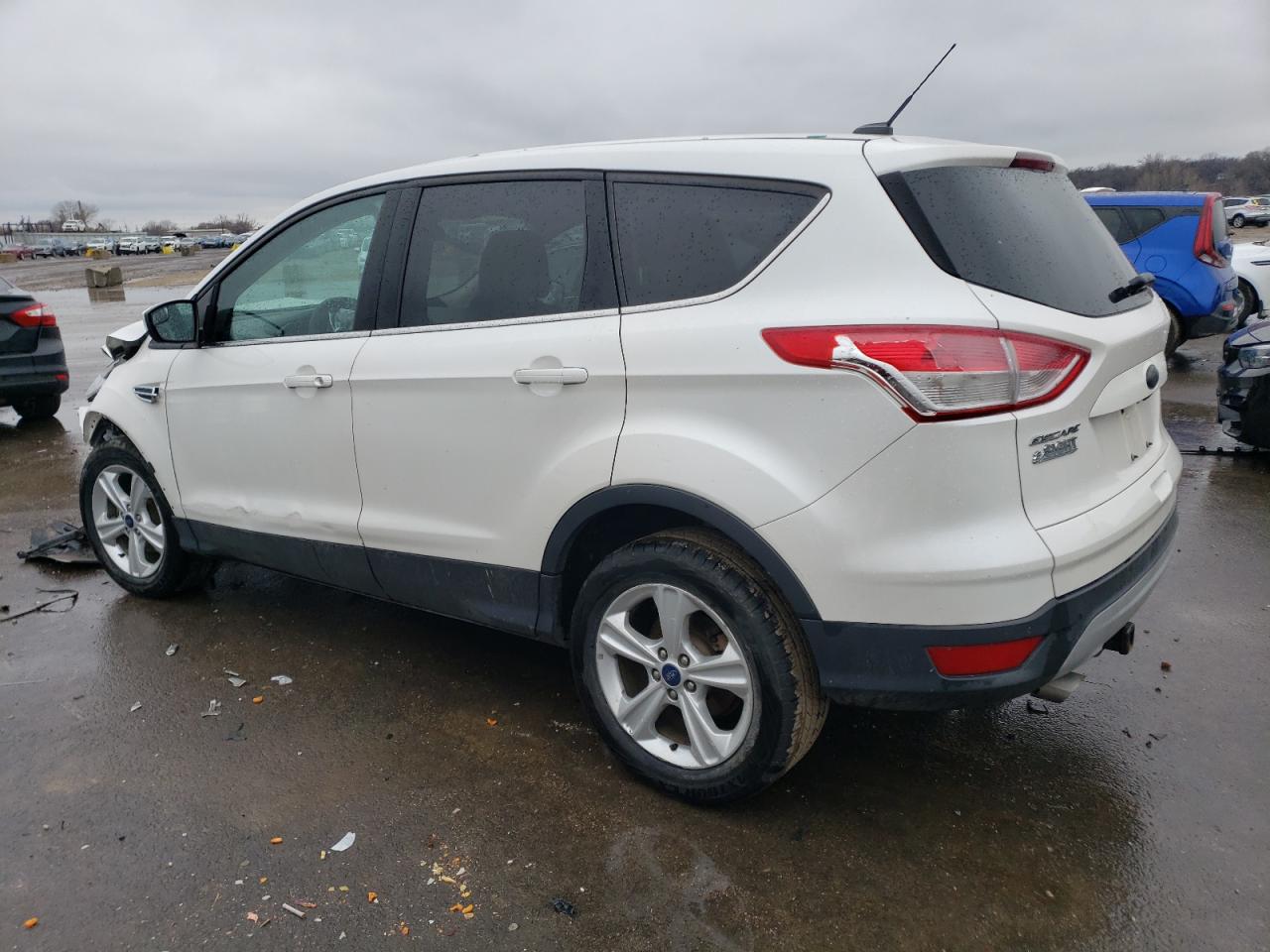 Изображение 2 2015 FORD ESCAPE SE 2015 с VIN 1FMCU0G70FUA78358