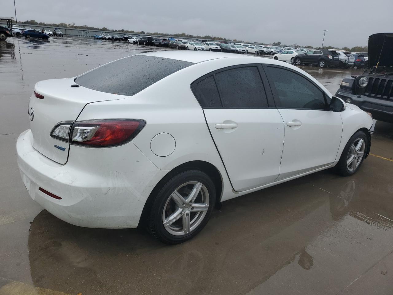 Image 3 of 2012 MAZDA 3 I 2012 with VIN JM1BL1V71C1694837