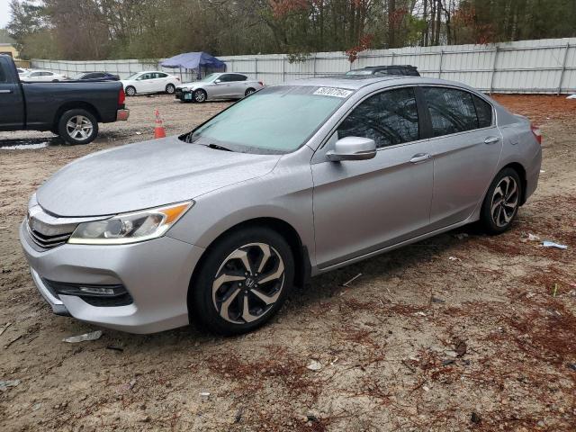 Image 1 of 2016 HONDA ACCORD EX 2016 with VIN 1HGCR2F70GA135584