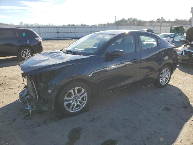 Obraz 1 z 2018 TOYOTA YARIS IA  2018 z VIN 3MYDLBYV1JY330775