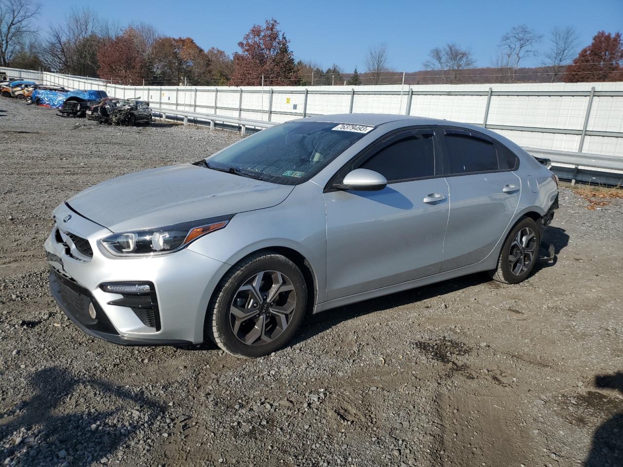 Obraz 1 z 2019 KIA FORTE FE 2019 z VIN 3KPF24AD4KE105793