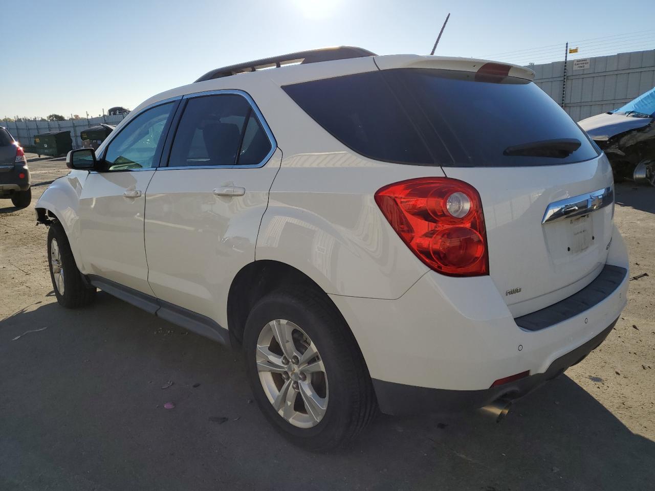 Image 2 of 2015 CHEVROLET EQUINOX LT 2015 with VIN 2GNFLGE32F6392015