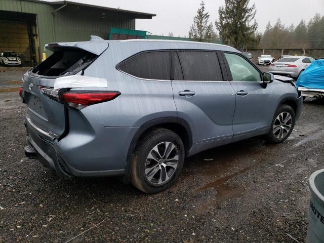 Image 3 of 2022 TOYOTA HIGHLANDER XLE 2022 with VIN 5TDHZRBH2NS165097