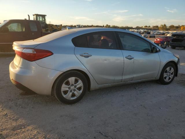 Image 3 of 2016 KIA FORTE LX 2016 with VIN KNAFK4A60G5610988