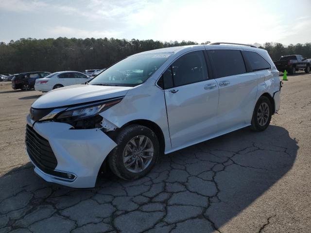 Obraz 2023 TOYOTA SIENNA XLE 2023