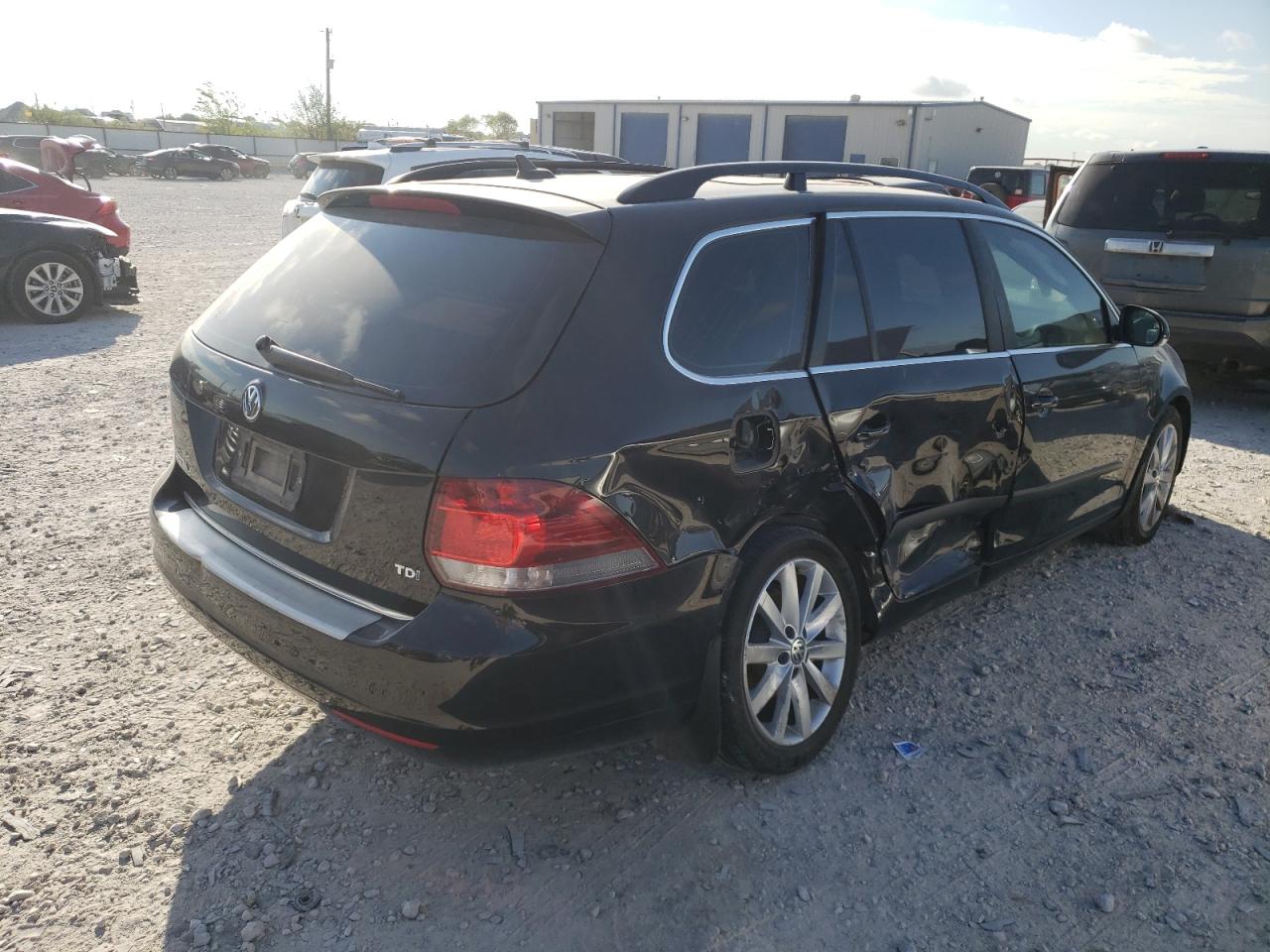 Image 3 of 2014 VOLKSWAGEN JETTA TDI 2014 with VIN 3VWPL7AJ9EM623043
