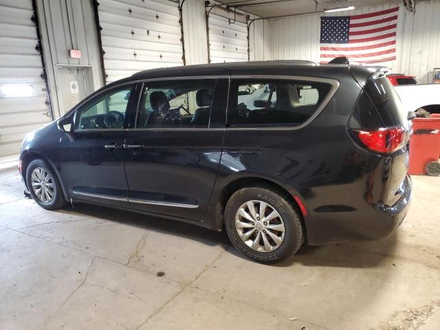 Image 2 of 2020 CHRYSLER PACIFICA TOURING L 2020 with VIN 2C4RC1BG1LR101671