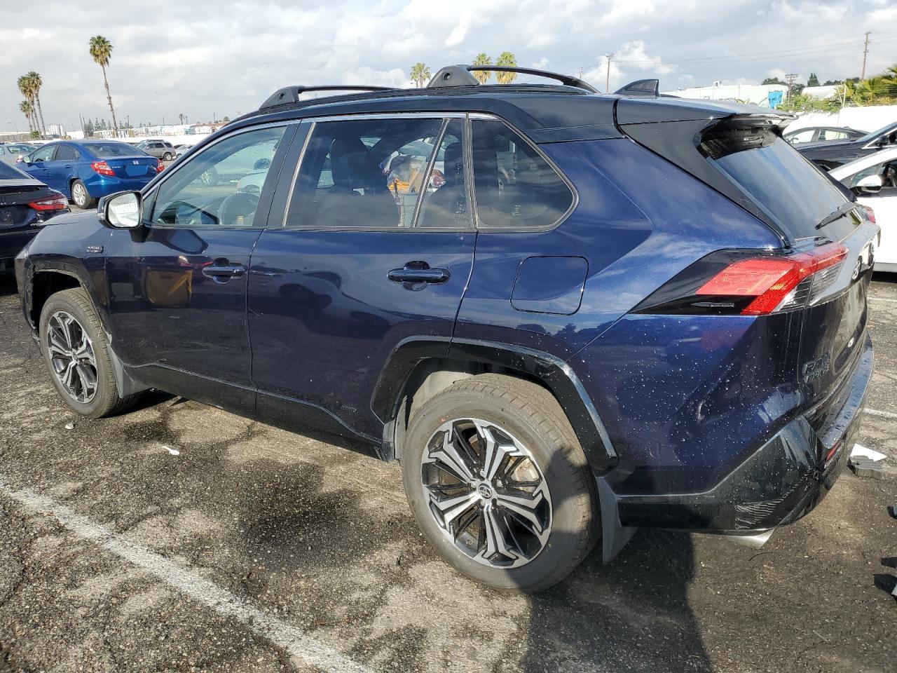 Obraz 2 z 2021 TOYOTA RAV4 PRIME XSE 2021 z VIN JTMFB3FV4MD032165