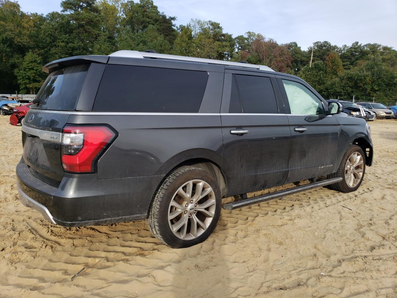Obraz 3 z 2019 FORD EXPEDITION MAX PLATINUM 2019 z VIN 1FMJK1MT7KEA67088