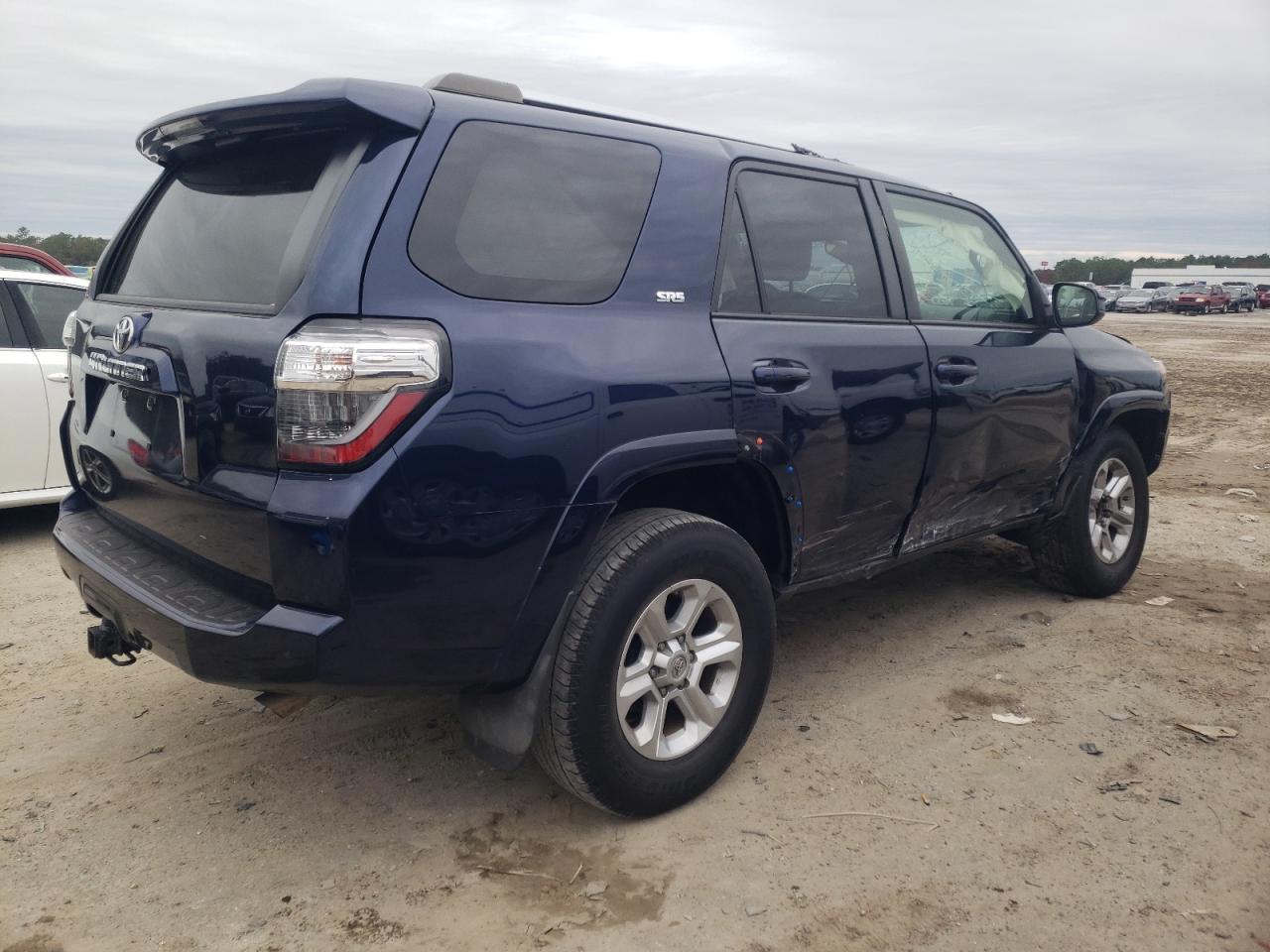 Image 3 of 2020 TOYOTA 4RUNNER SR5 2020 with VIN JTEZU5JR3L5220032