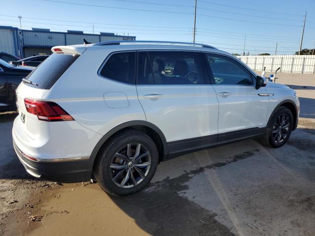 Image 3 of 2023 VOLKSWAGEN TIGUAN SE 2023 with VIN 3VVNB7AX0PM121348