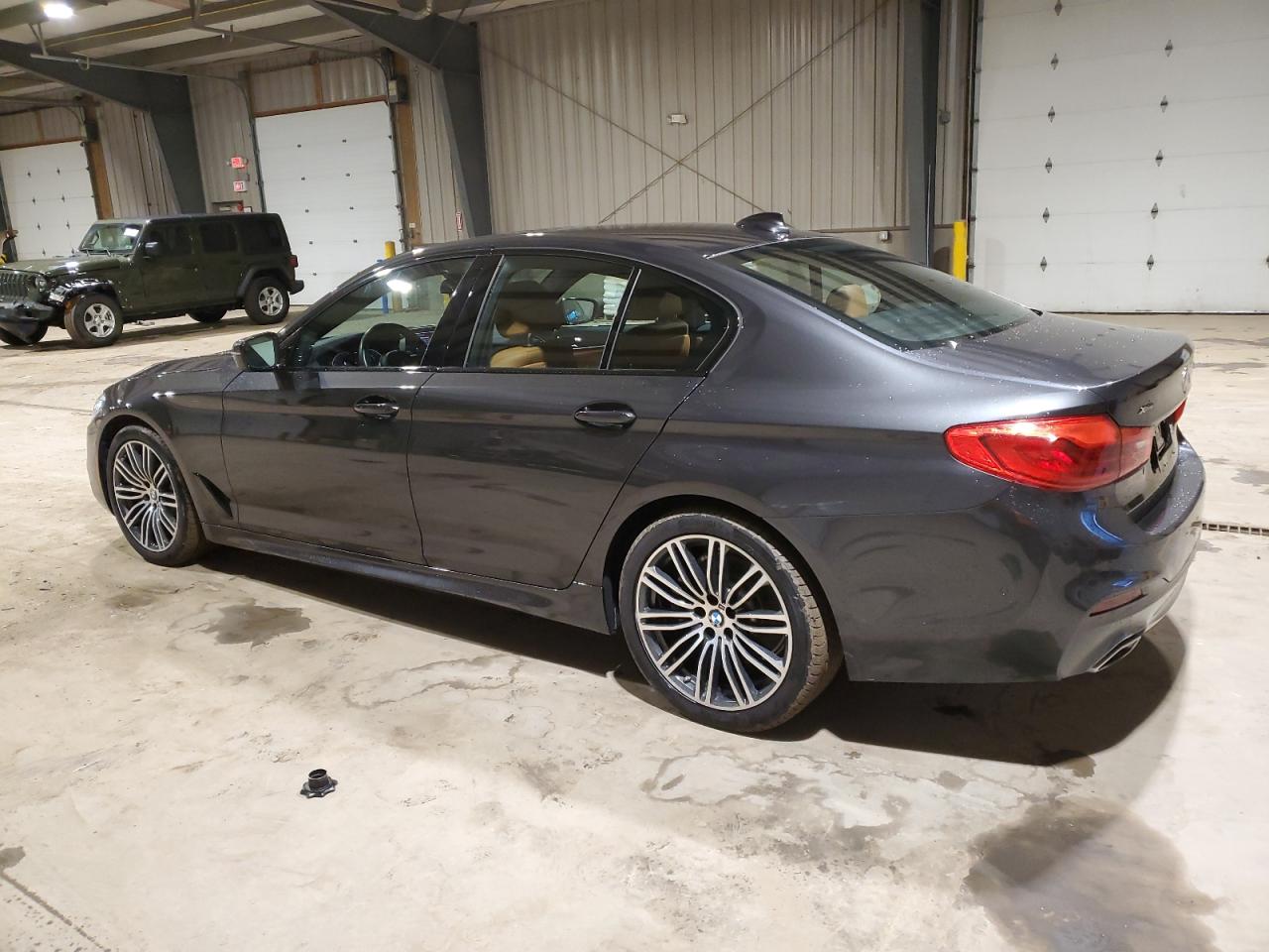 Изображение 2 2020 BMW 530 XI 2020 с VIN WBAJR7C05LCE02789