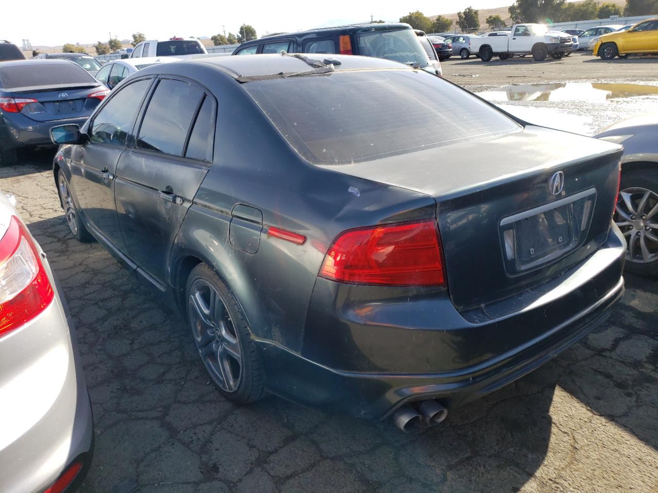 Image 2 of 2005 ACURA TL  2005 with VIN 19UUA66225A008386