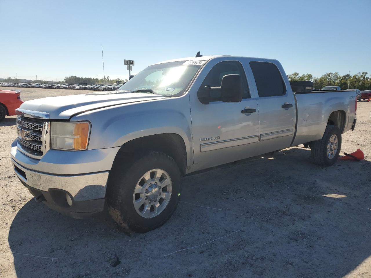 Image 1 of 2014 GMC SIERRA K2500 SLE 2014 with VIN 1GT120C89EF152489