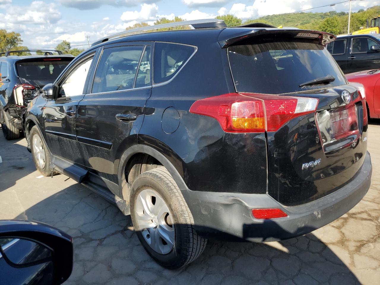 Изображение 2 2015 TOYOTA RAV4 LE 2015 с VIN 2T3ZFREV5FW147479