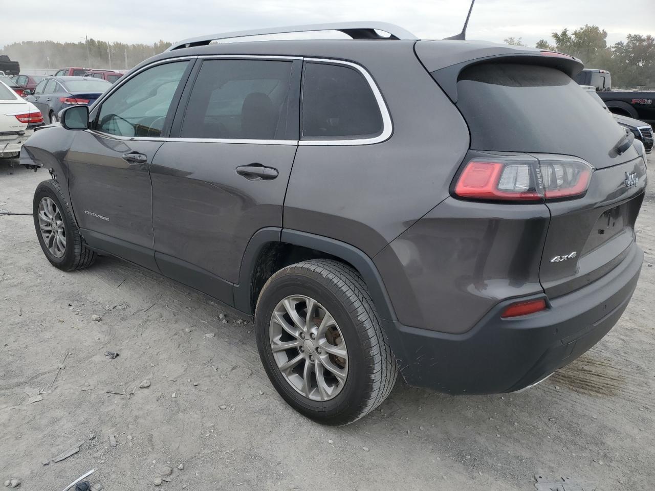 Image 2 of 2019 JEEP CHEROKEE LATITUDE PLUS 2019 with VIN 1C4PJMLX9KD311594