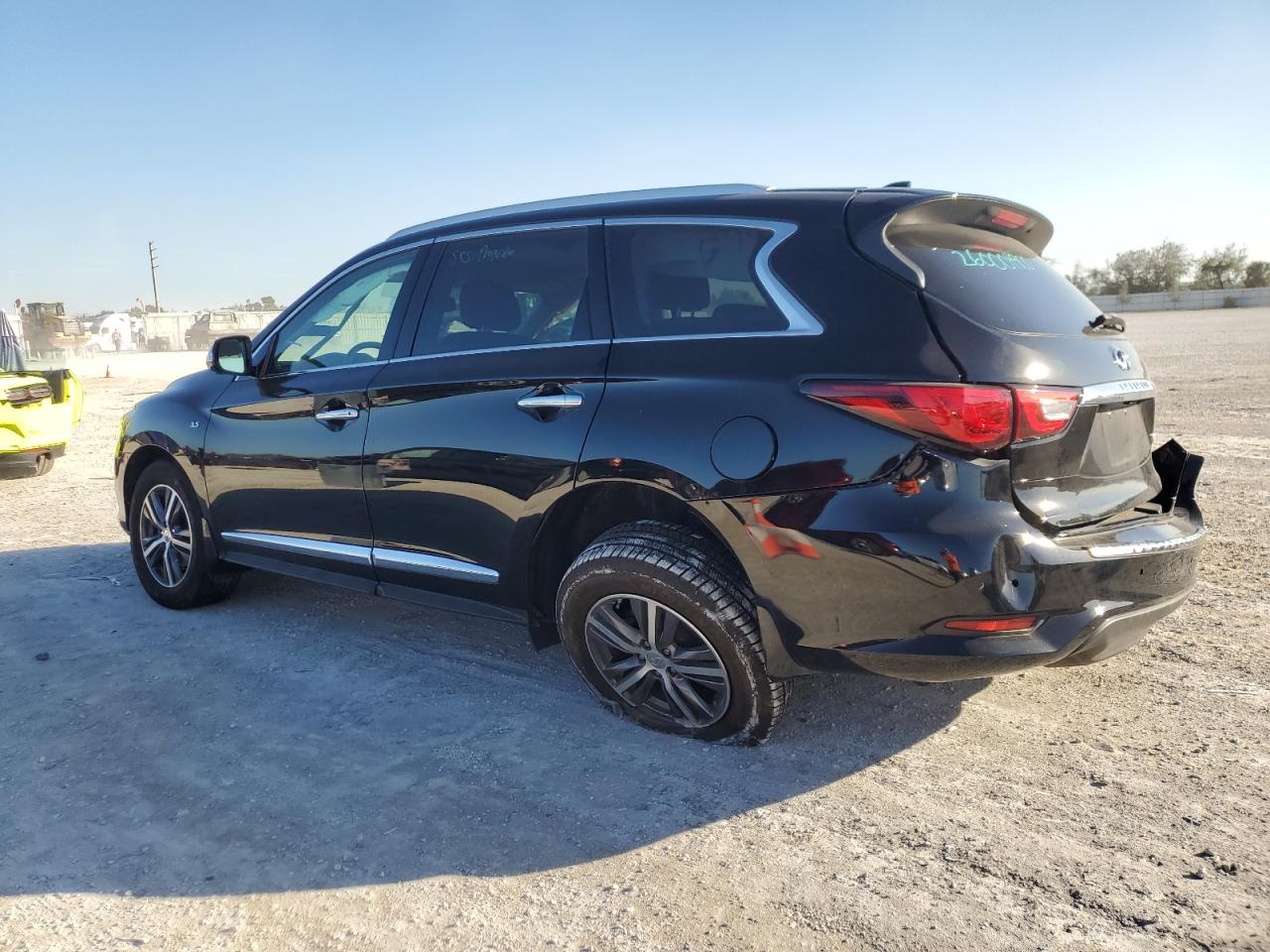 Image 2 of 2017 INFINITI QX60  2017 with VIN 5N1DL0MN5HC519002