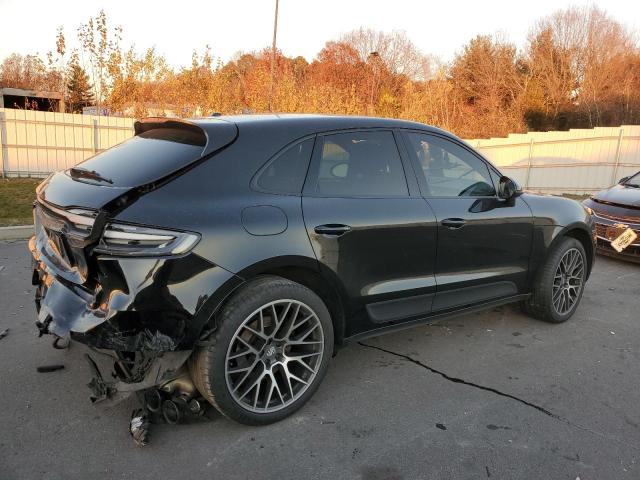 Image 3 of 2019 PORSCHE MACAN  2019 with VIN WP1AA2A51KLB08571